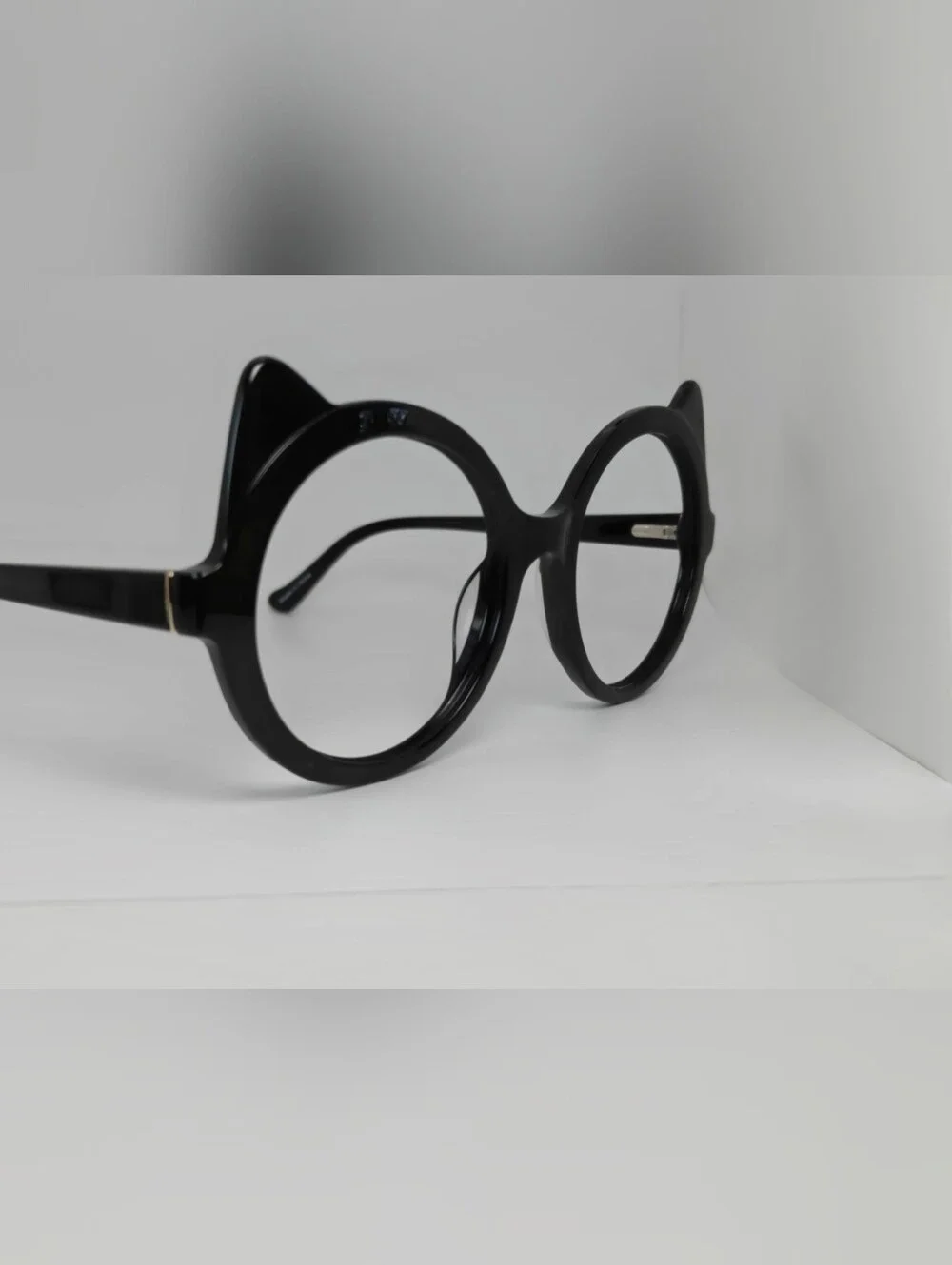 Tonks. Black Cat-Ear Round Frame Women's Eyeglasses. Novelty. Opthalmic.